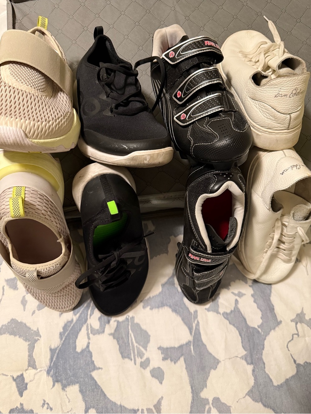 Women’s shoes